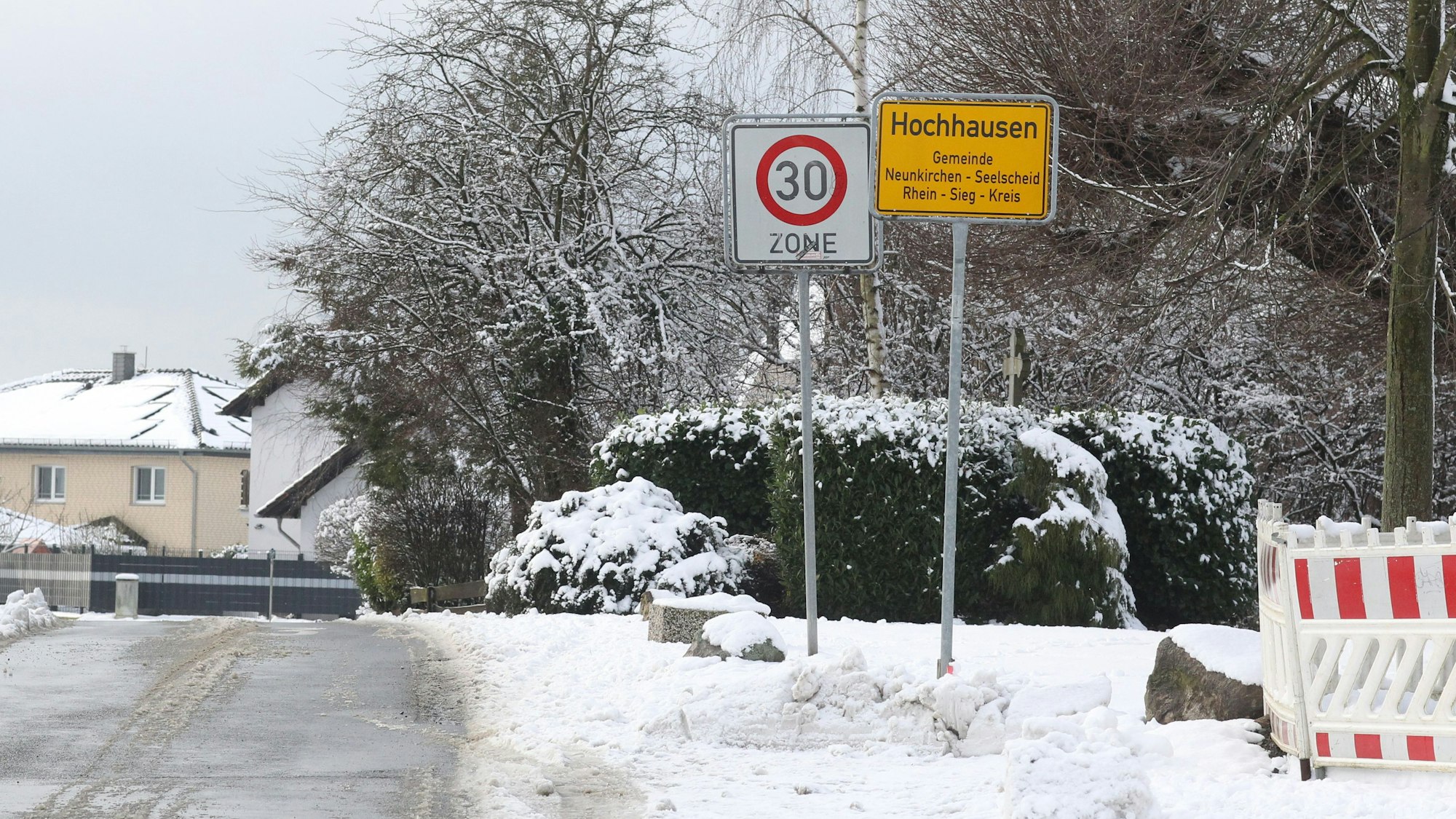 Die Gemeinde Neunkirchen-Seelscheid wird im Ortsteil Hochhausen einen Übergangswohnanlage für Geflüchtete errichten.