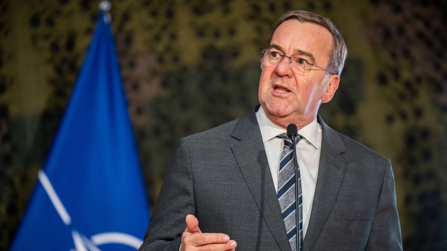Warschau: Boris Pistorius (SPD), Verteidigungsminister, nimmt an einer Pressekonferenz nach dem Fünfertreffen europäischer Verteidigungsminister teil. Bei den Gesprächen ging es um die Stärkung der europäischen Sicherheit und Verteidigung.