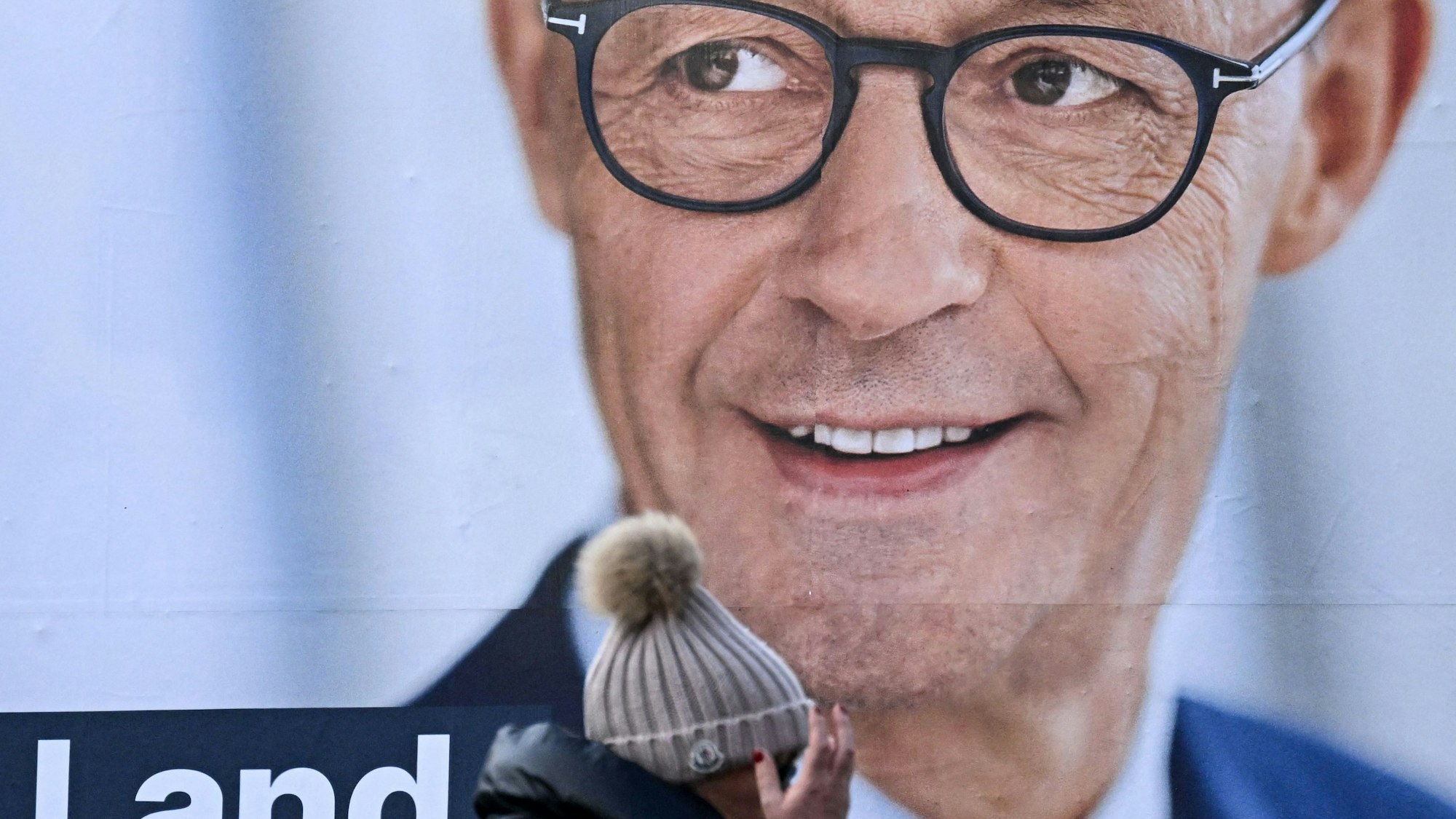 Friedrich Merz (M), CDU-Vorsitzender und Kanzlerkandidat seiner Partei