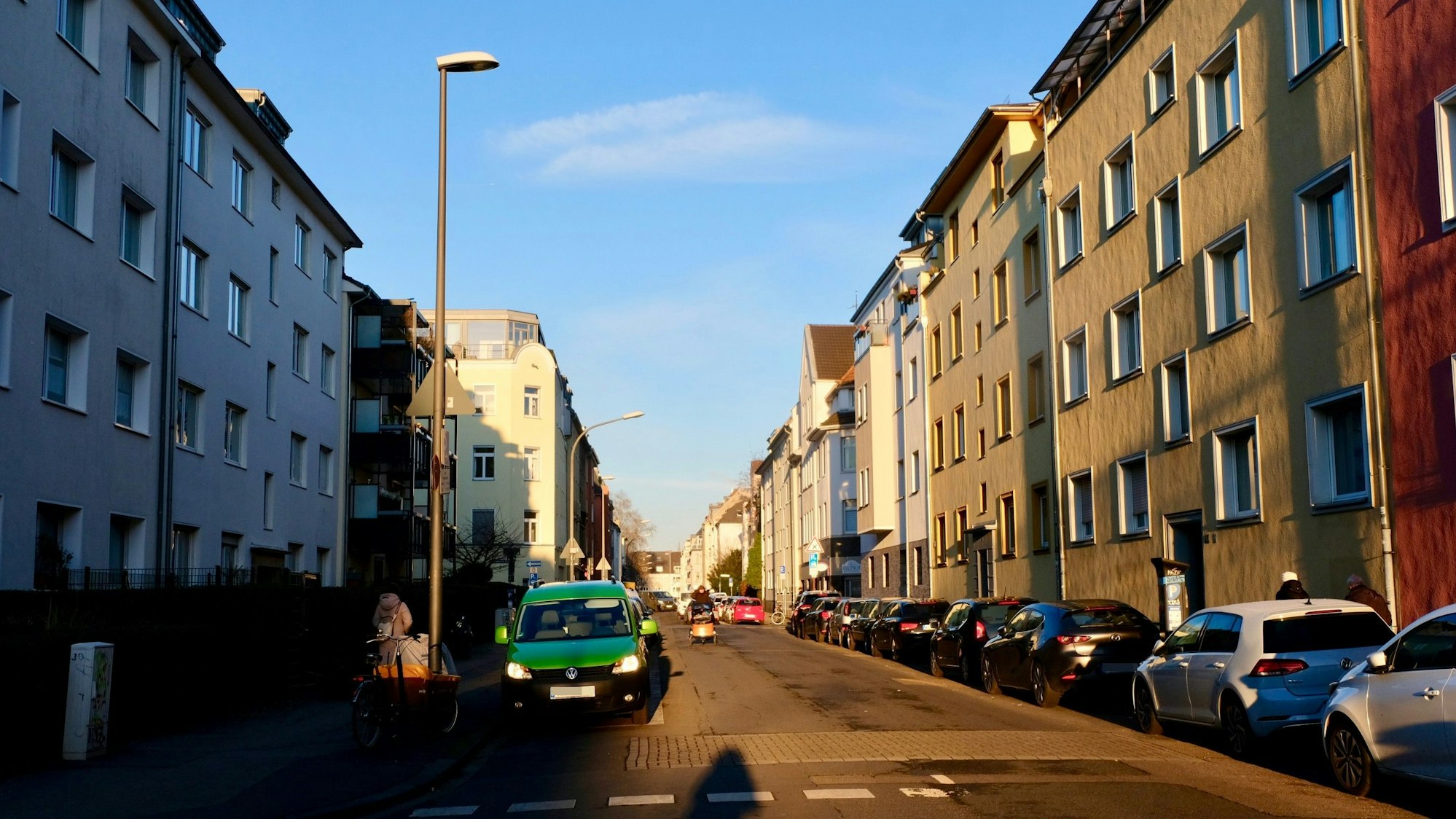 Auf der Münstereifeler Straße in Sülz sollen acht Straßenbäume gepflanzt werden.