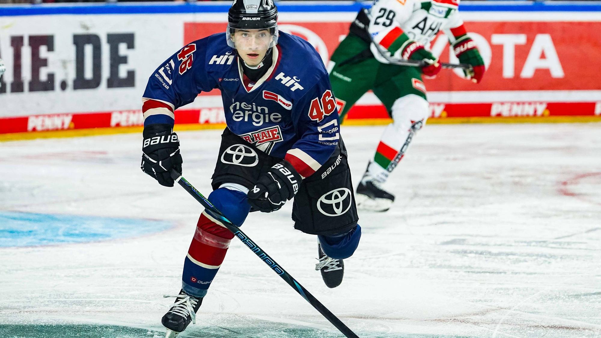 Kevin Niedenz stürmt für die Kölner Haie.