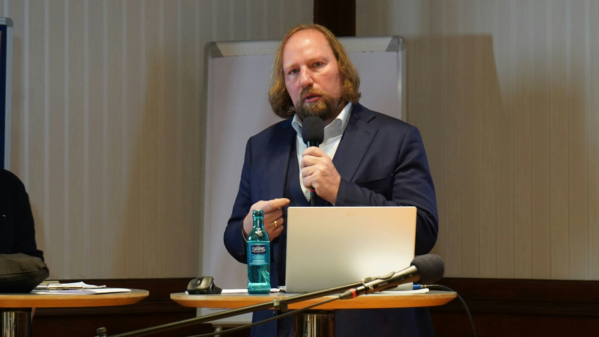 Das Foto zeigt den Grünen-Politiker Anton Hofreiter.