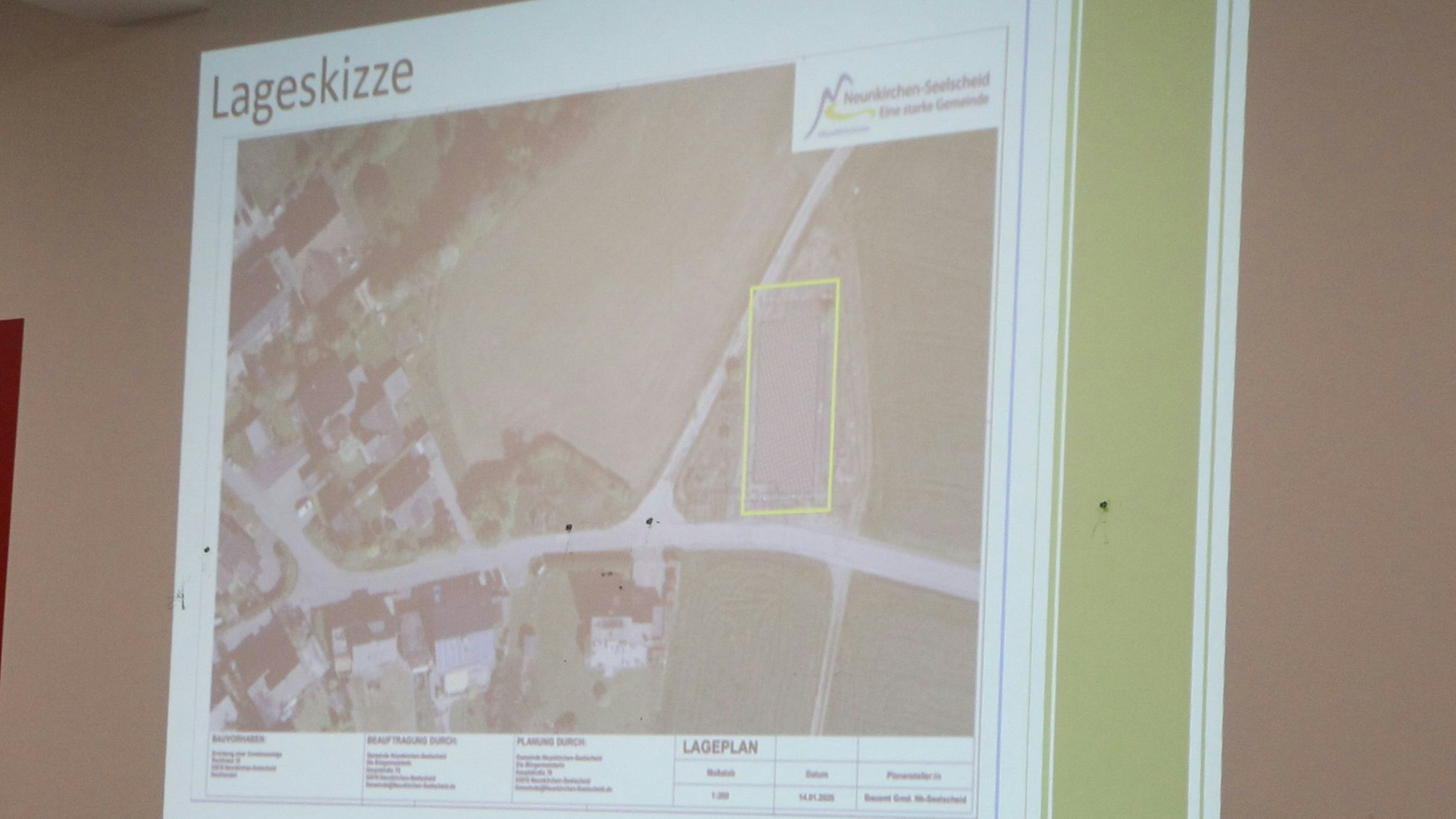 Eine Lageskizze hatten die Verantwortlichen der Gemeinde mitgebracht.
