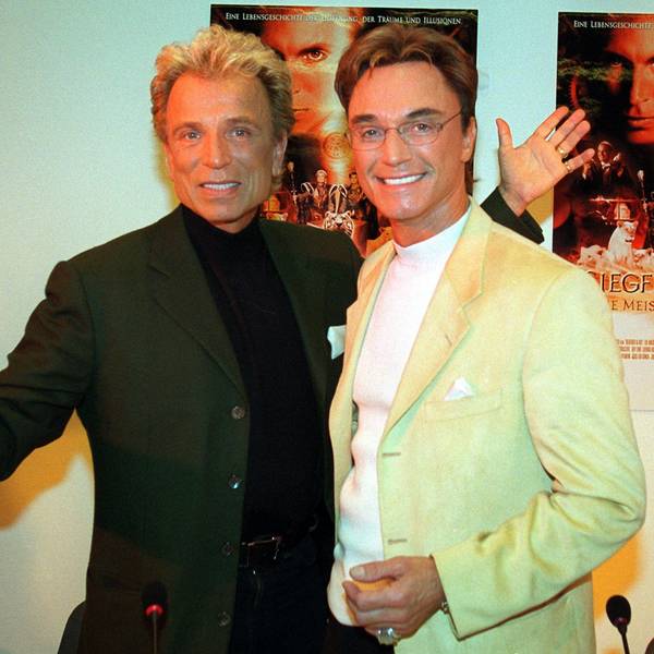 Siegfried und Roy auf einer Pressekonferenz.