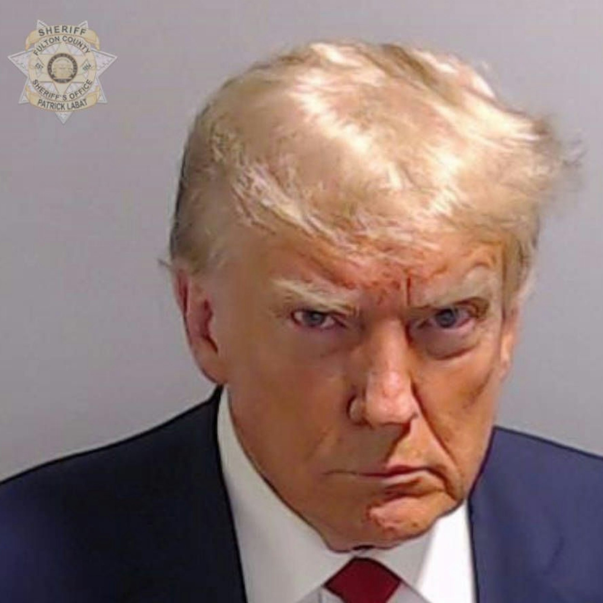 Berühmtes Fahndungsfoto: Donald Trump auf einem von der Polizei nach seiner kurzzeitigen Festnahme angefertigten Foto im August 2023.