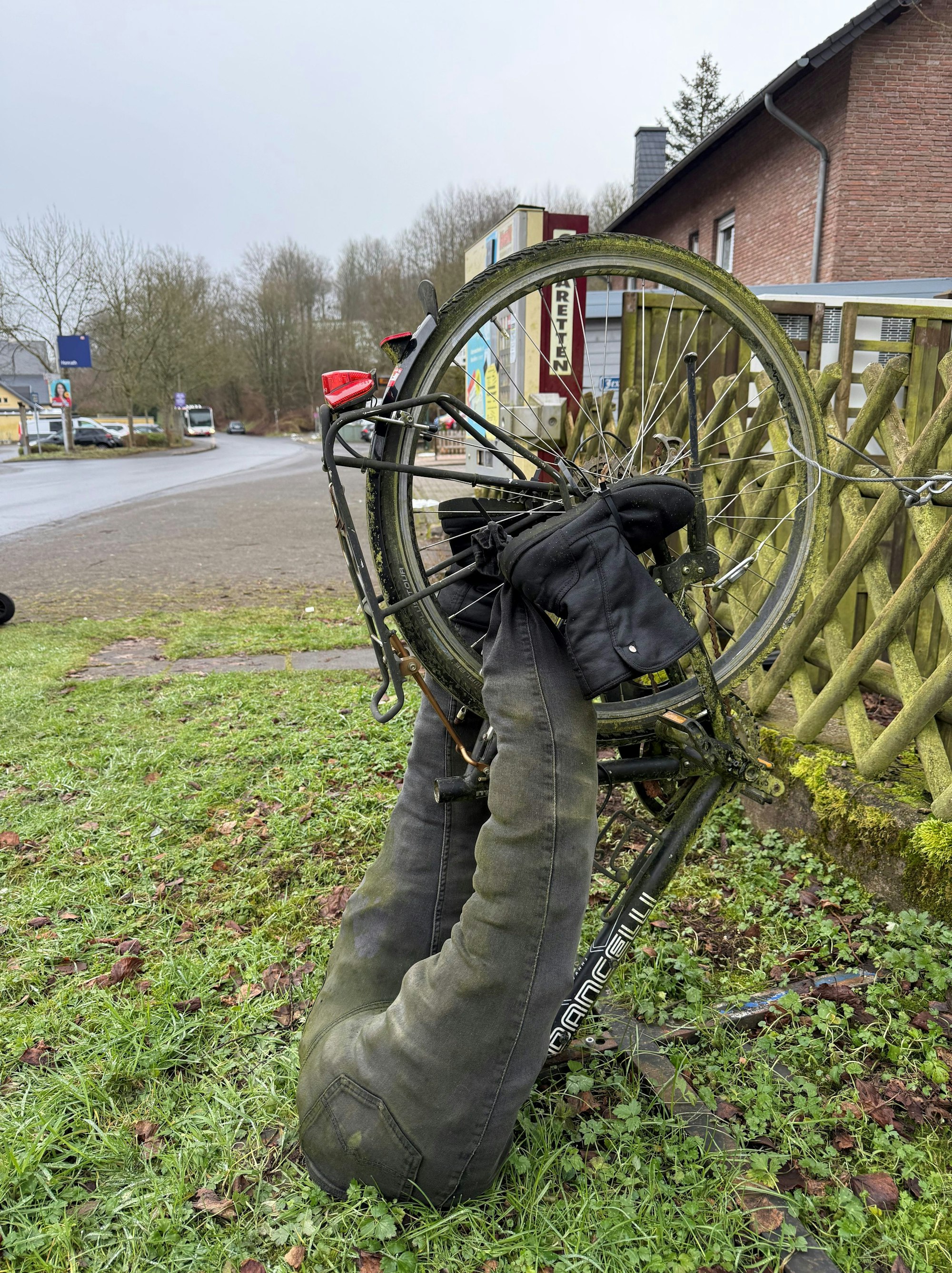 Der Bauernhofweg in Lohmar.
Skurrile Entdeckung in Jexmühle.