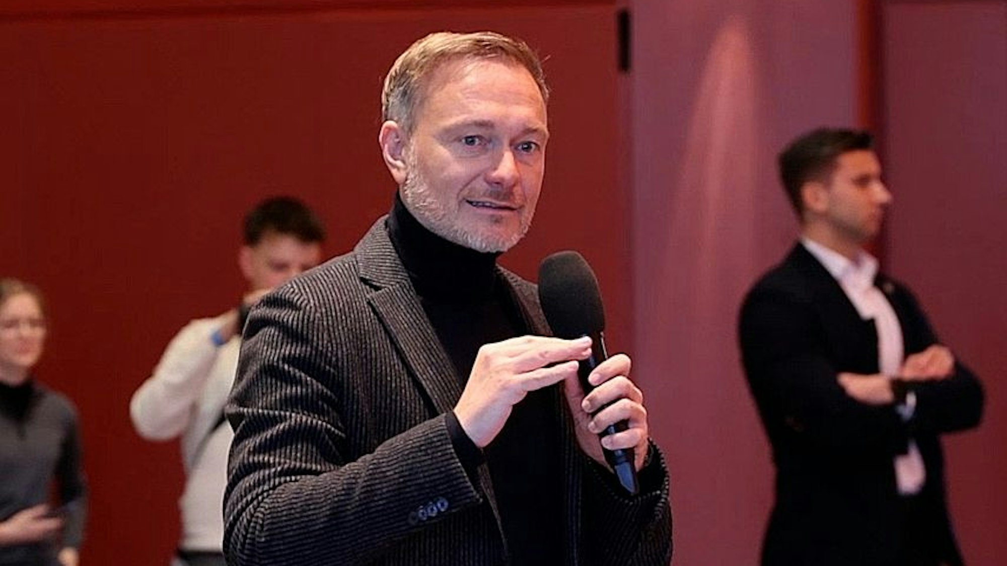 Der FDP-Vorsitzende Christian Lindner spricht bei einer Wahlkampfveranstaltung im Kolpinghaus in Regensburg.