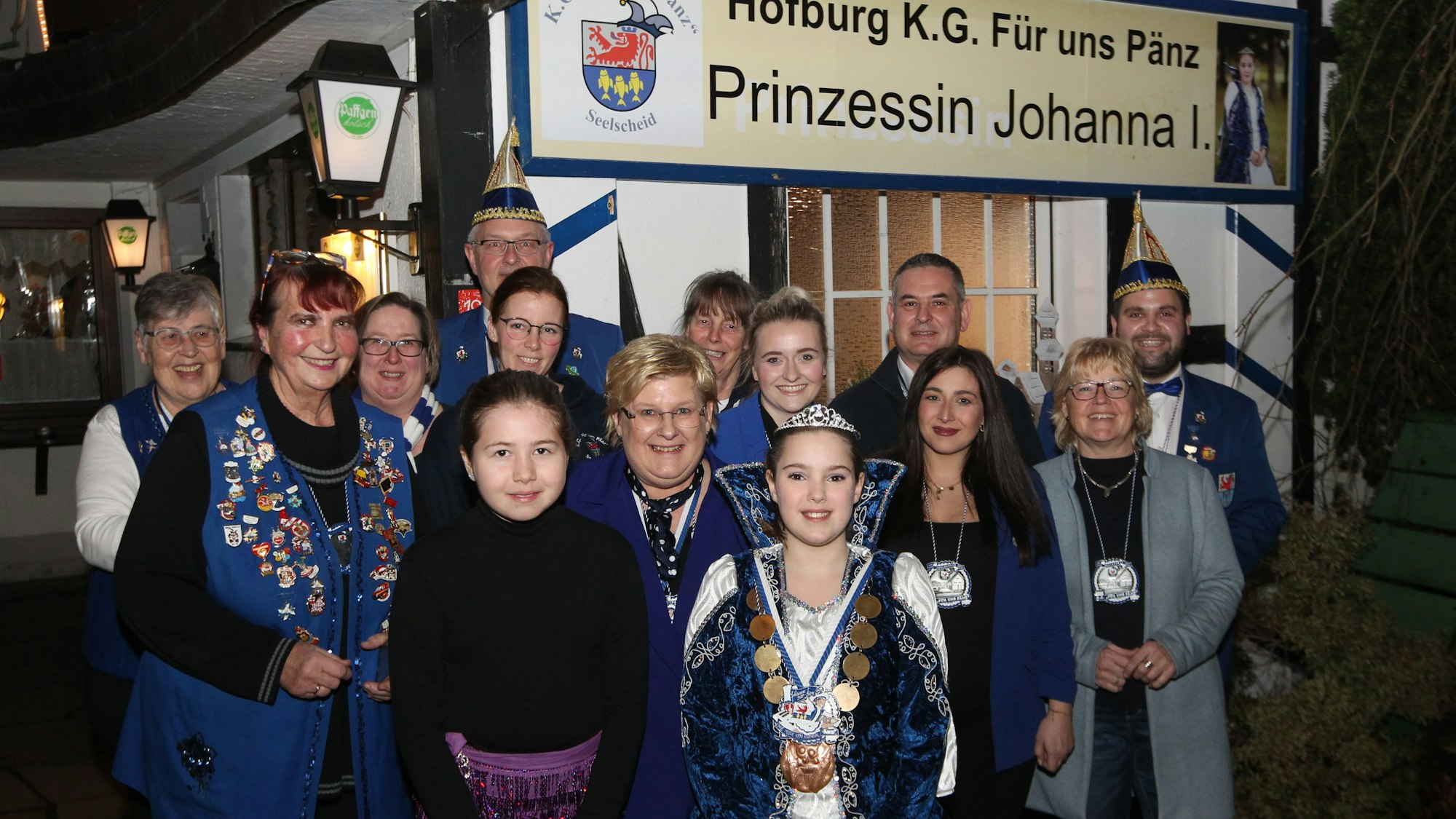 Kinderprinzessin Johanna I. Heinen von der KG Für uns Pänz regiert in Seelscheid und hat am Freitag die Hofburg in der Gaststätte Zur gemütlichen Ecke eingeweiht.