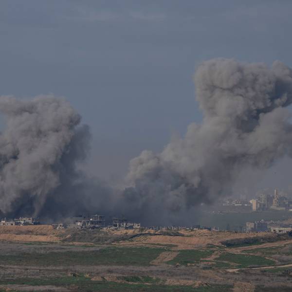 Explosionen an der nördlichen Grenze des Gazastreifens am geplanten Tag der neu ausgehandelten Waffenruhe zwischen Israel und der Hamas im Gazastreifen.