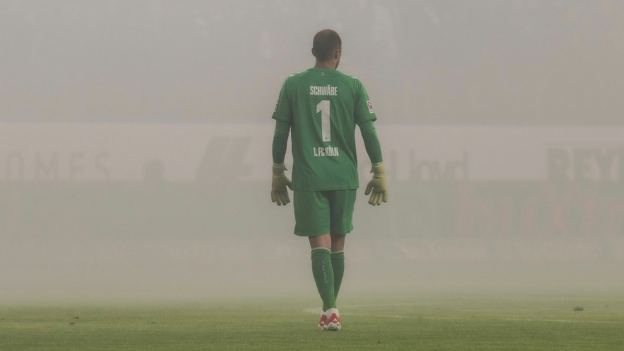 Trister Rückrundenauftakt: Torwart Marvin Schwäbe konnte die 0:1-Niederlage des 1. FC Köln beim Hamburger SV trotz einer herausragenden Leistung nicht verhindern.