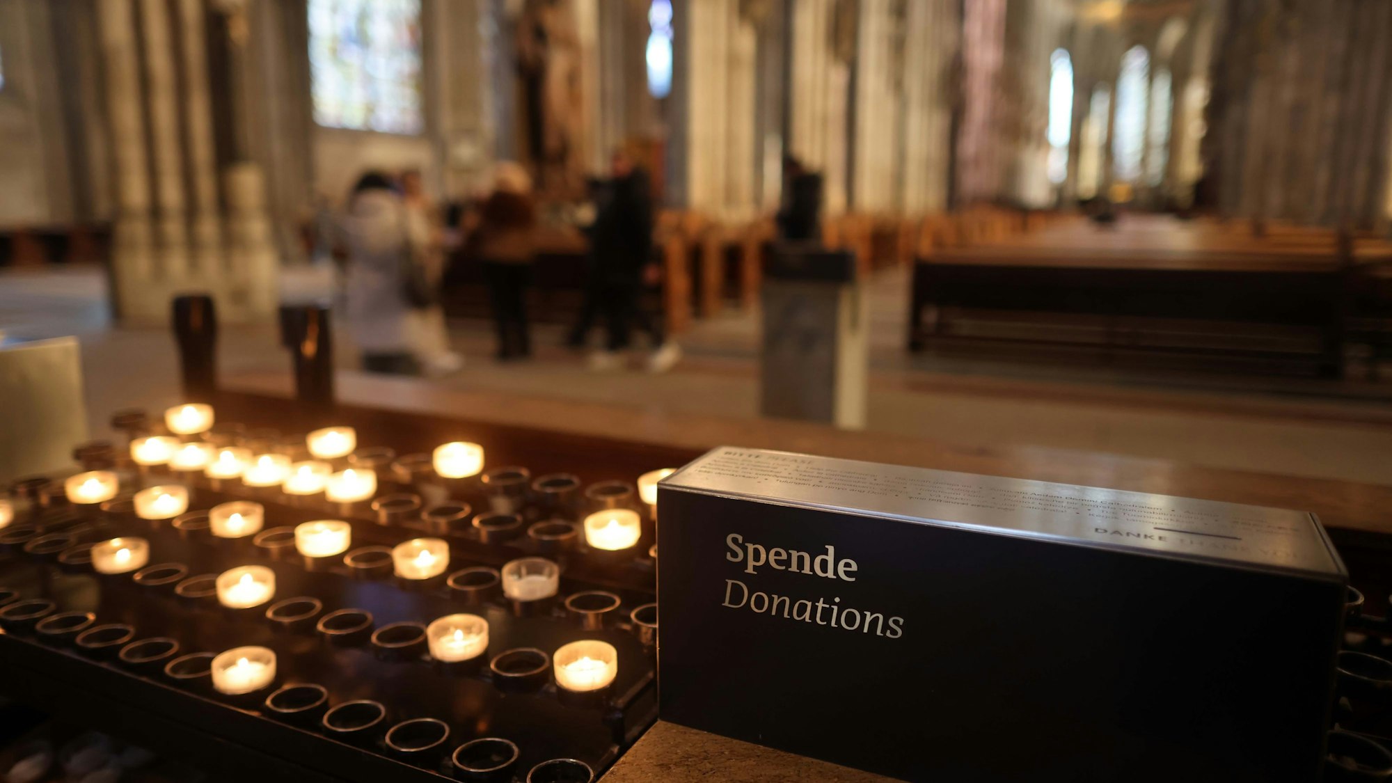 Köln, RSK, Spendensammler im Dom