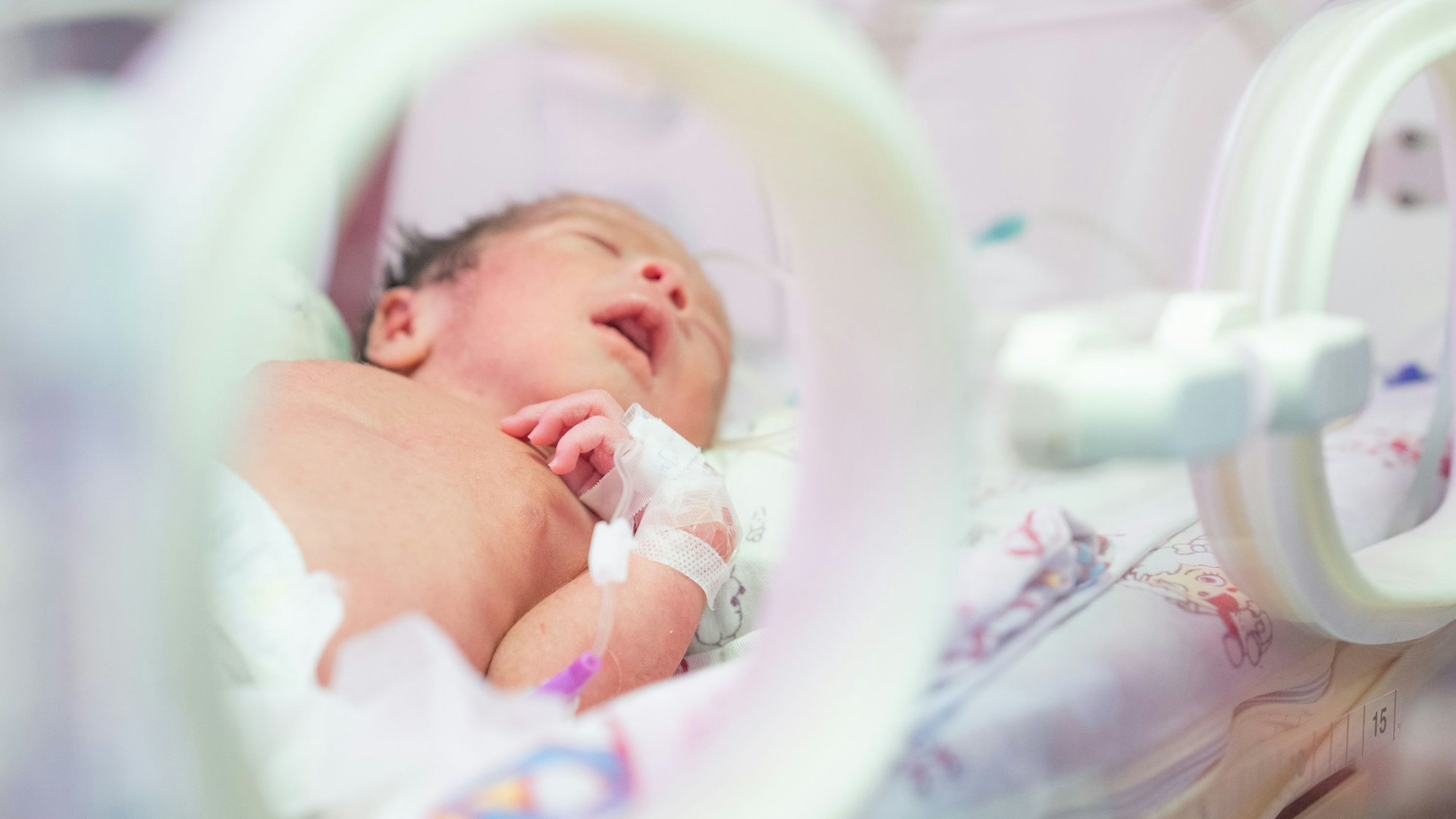 Ein Neugeborenes (Symbolbild)
