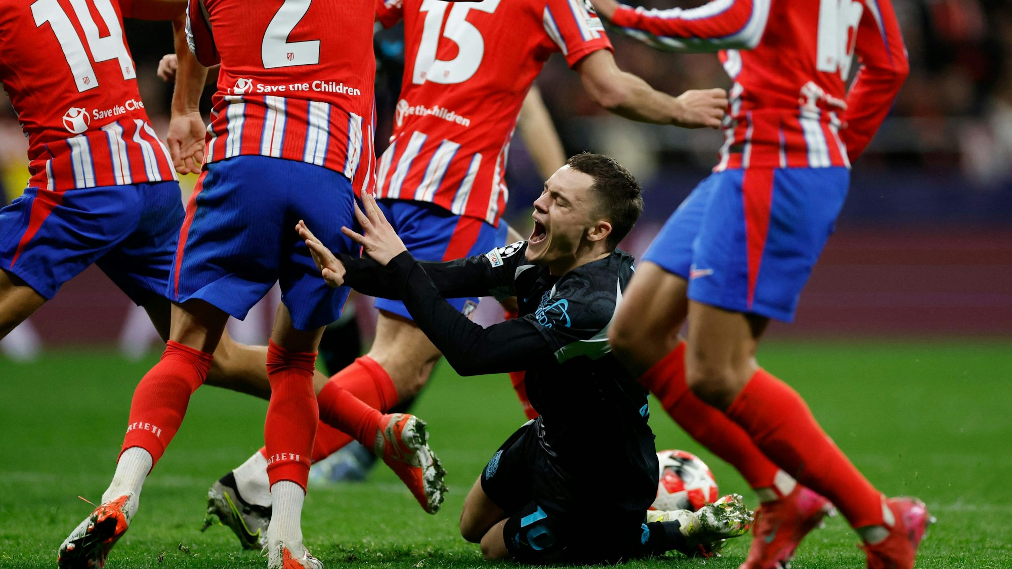 In Madrid zu Fall gekommen: Florian Wirtz und Bayer Leverkusen wollen in Leipzig wieder aufstehen.