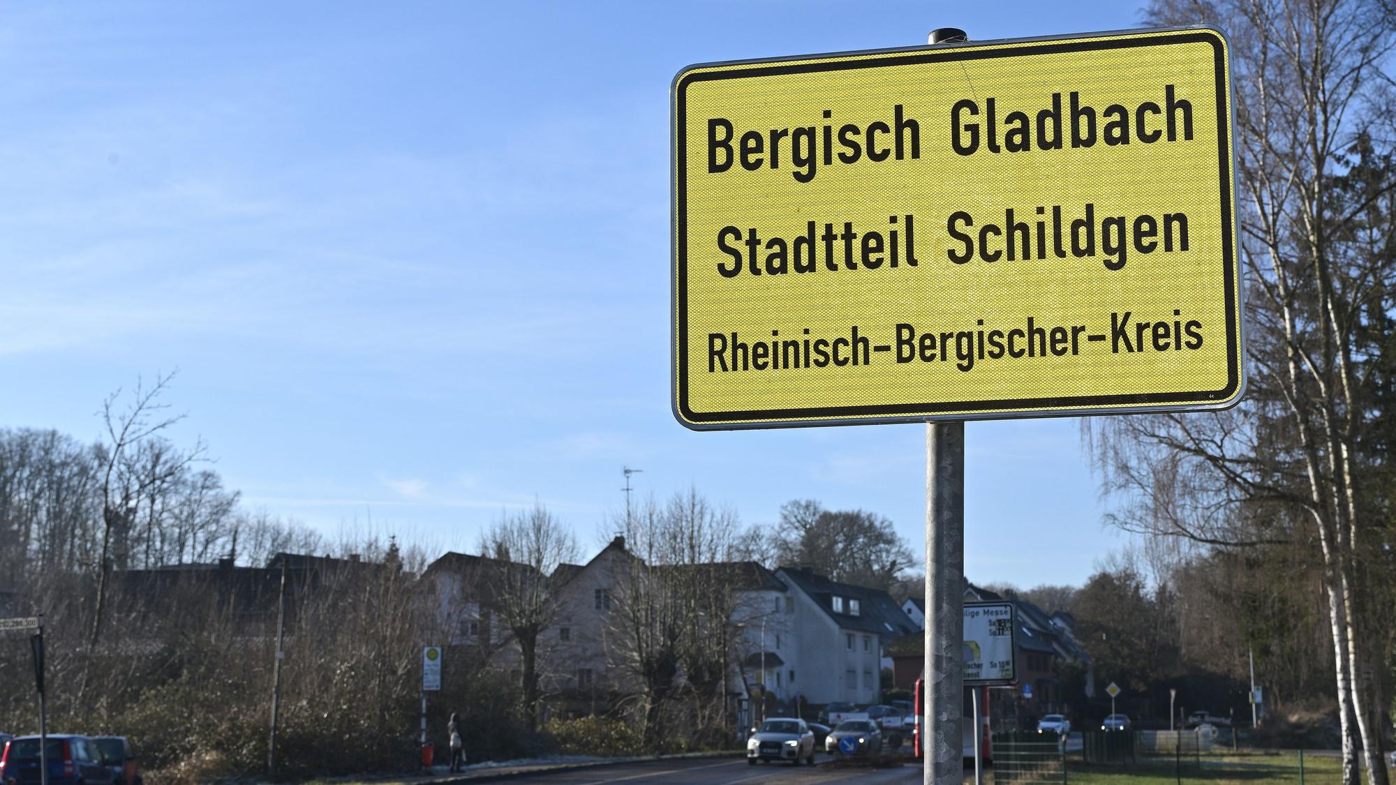 Das Foto zeigt ein Ortsschild von Schildgen