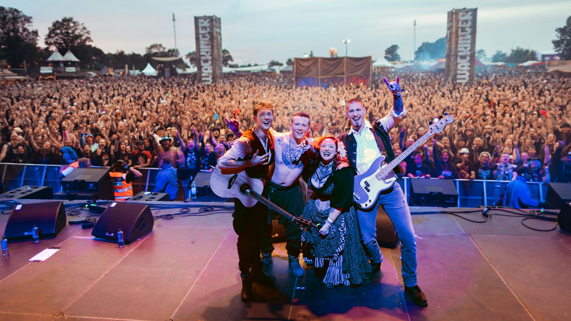 Kupfergold beim Auftritt in Wacken.