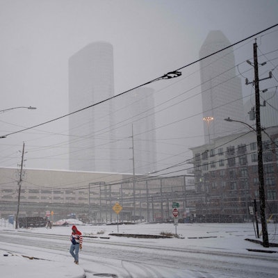 Der Wintersturm Enzo bringt schwere Schnee- und Graupelschauer nach Houston.