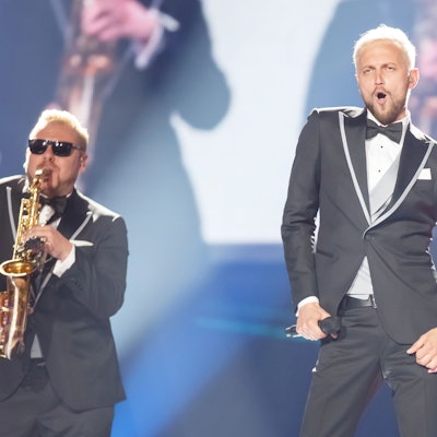 Der Saxophon-Spieler ging viral: Sunstroke Project vertraten Moldau 2010 und erneut 2017, wo sie den dritten Platz im ESC-Finale belegten. Das bis heute beste Ergebnis der Moldauer.