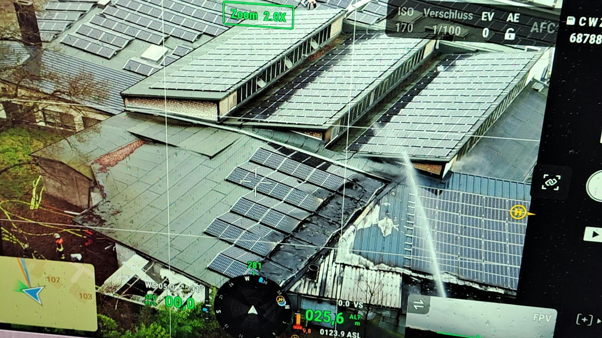 Die Dächer, die bei dem Großbrand in Rösrath zerstört wurden.