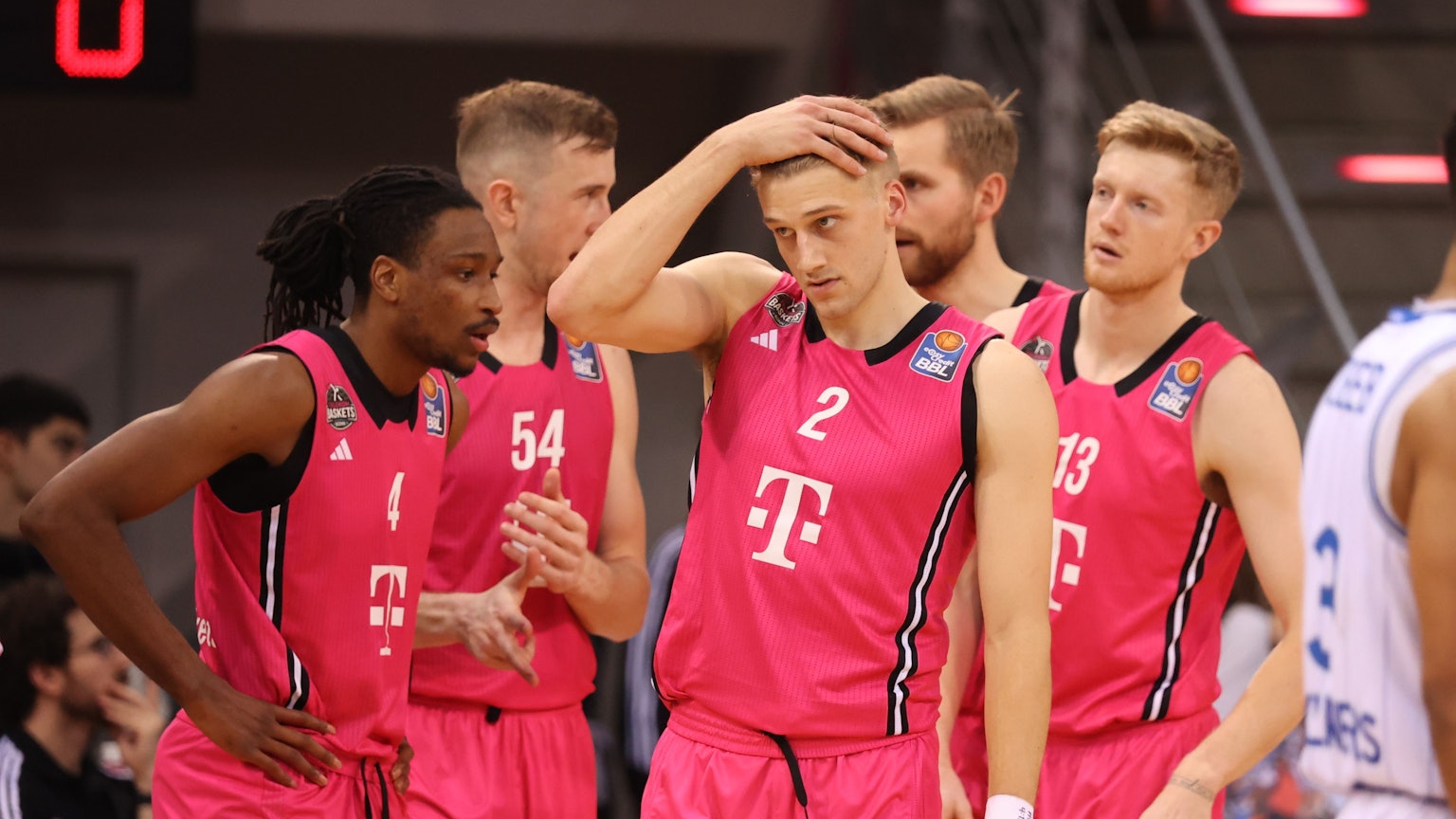 Die Bonner Phlandrous Fleming Jr. (von links), Thomas Kennedy, Sam Griesel, Till Pape und Bodie Hume wollen unter Marko Stankovic wieder gewinnen.