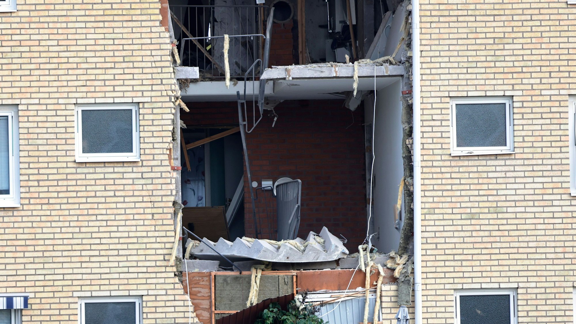 Schäden, die durch eine Explosion in einem Wohnhaus im Stadtteil Ekholmen in Linköping verursacht wurden.