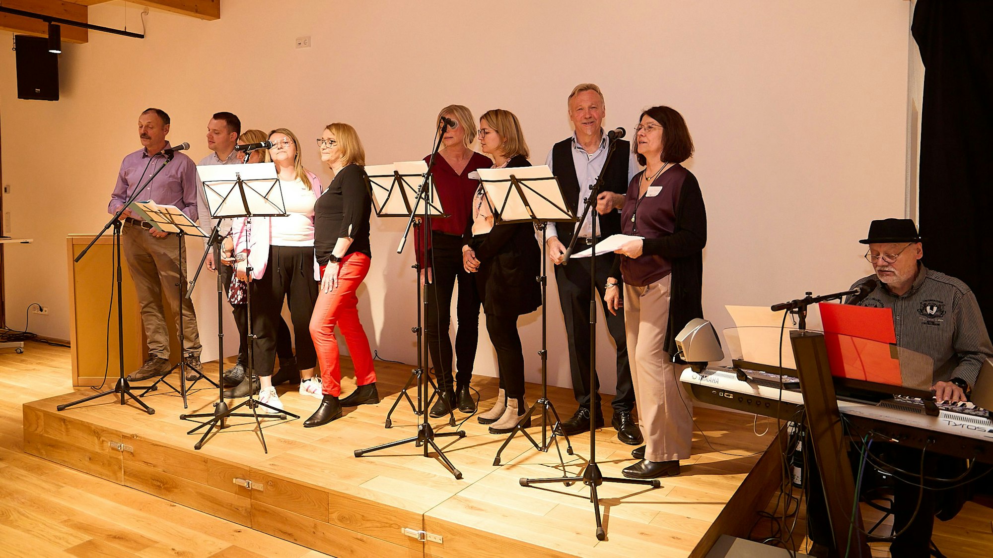 Zur Begrüßung sangen die "Rathausschwalben"