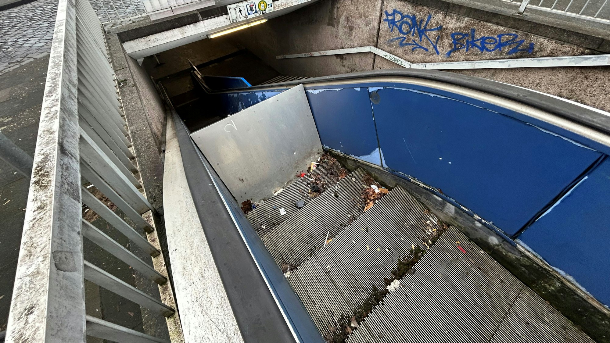 Ebertplatz Abgang U-Bahn