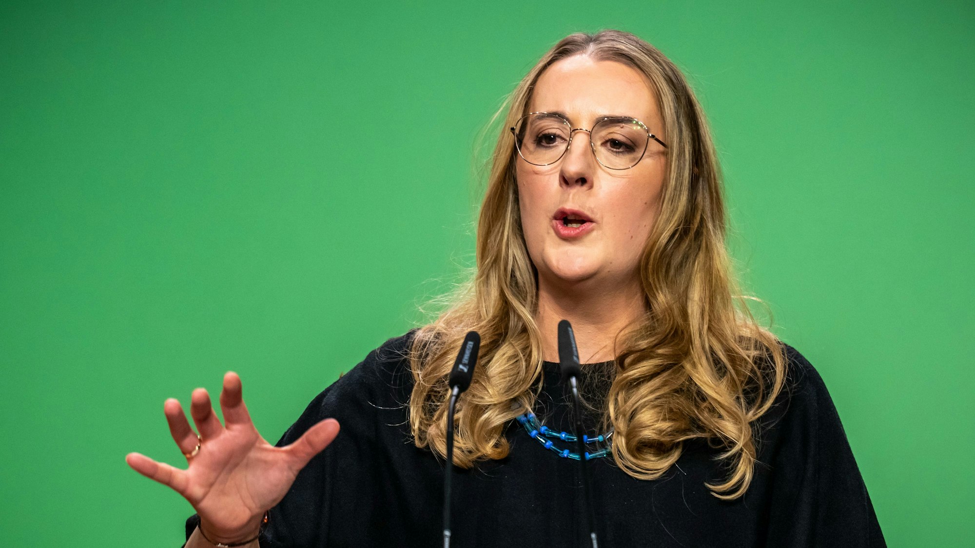 Grünen-Fraktionschefin Katharina Dröge bei einer Rede.