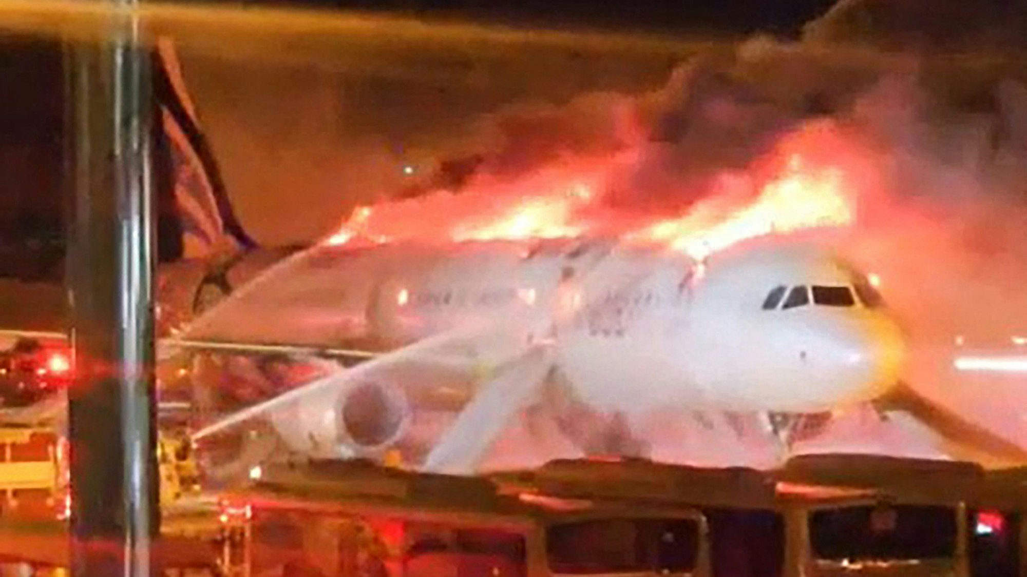 Am Dienstag (28. Januar) ist in Busan ein Airbus A321-200 in Brand geraten.