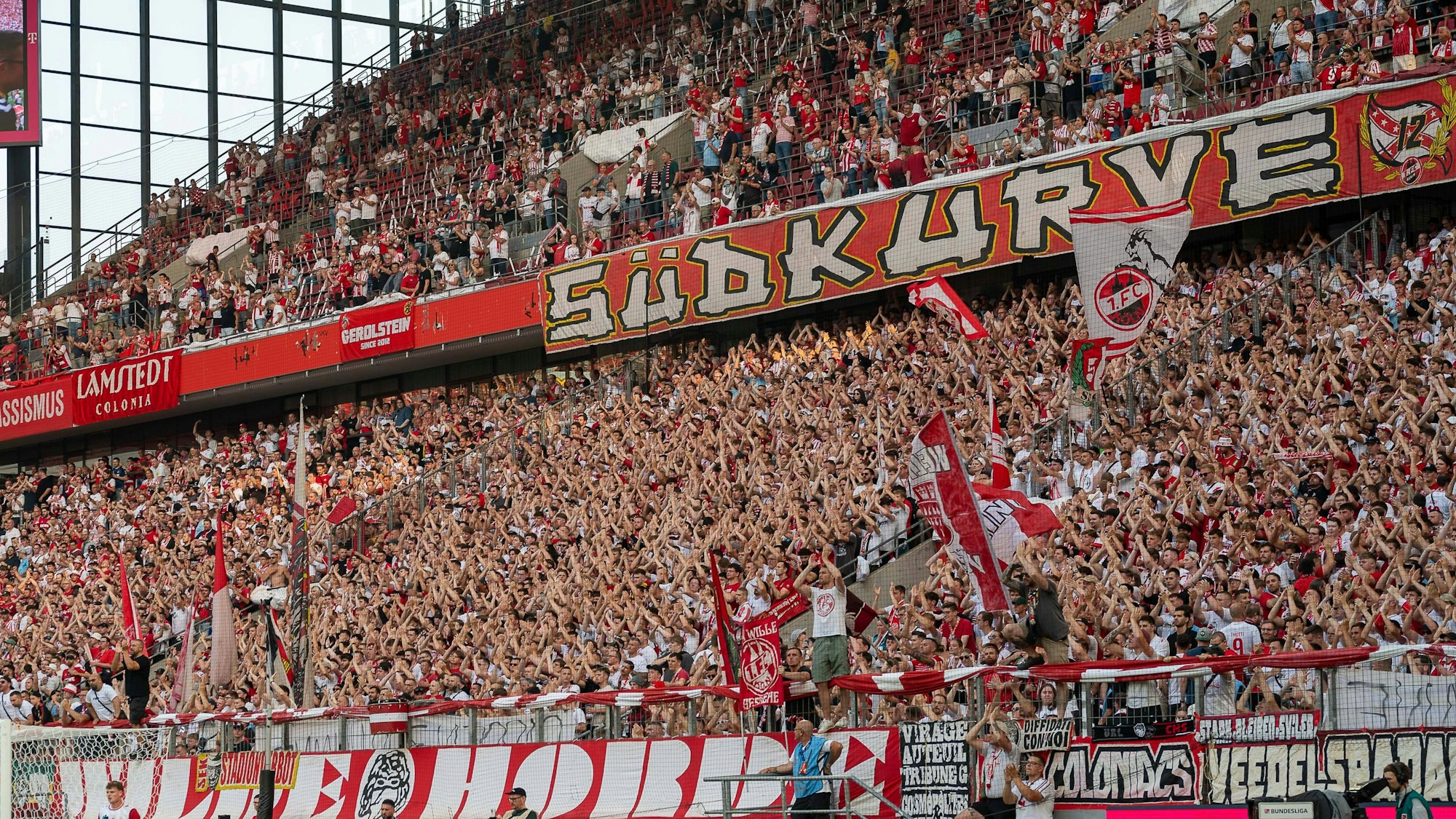 Längst nicht alle Besitzer von Dauerkarten verwenden diese regelmäßig. Der FC behält sich vor, ungenutzte Karten zum Saisonende zu kündigen.