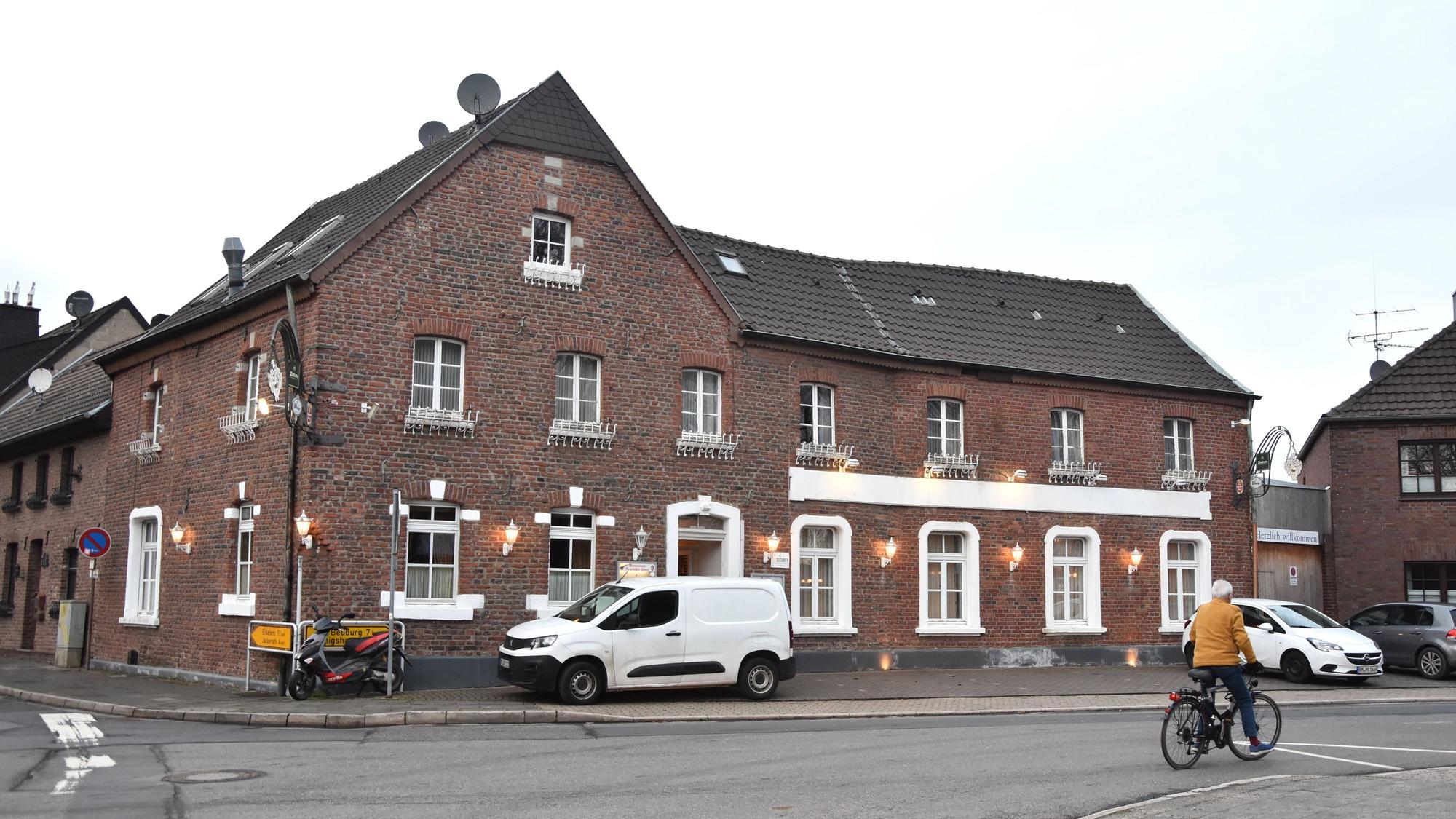 Zu sehen ist das Deutsche Haus in Bedburg-Kirchherten.