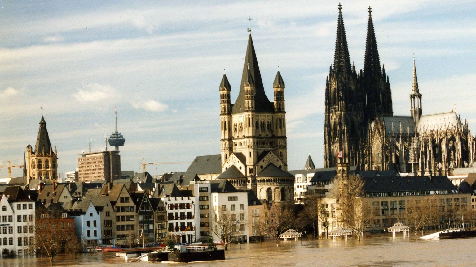 Hochwasser in der Kölner Altstadt am 30. Januar 1995