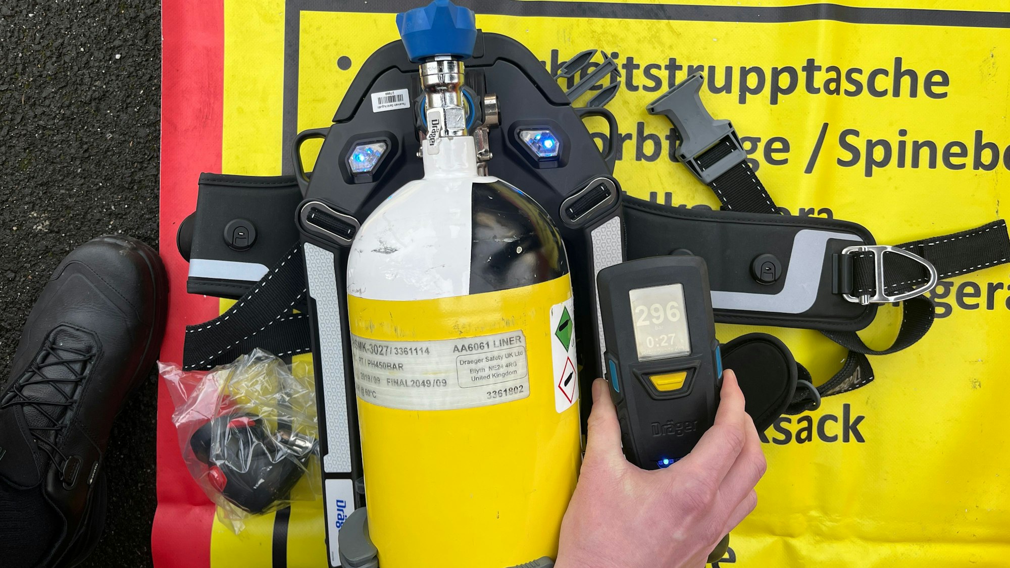 Ein neues Atemschutzgerät hat auch Leuchten.