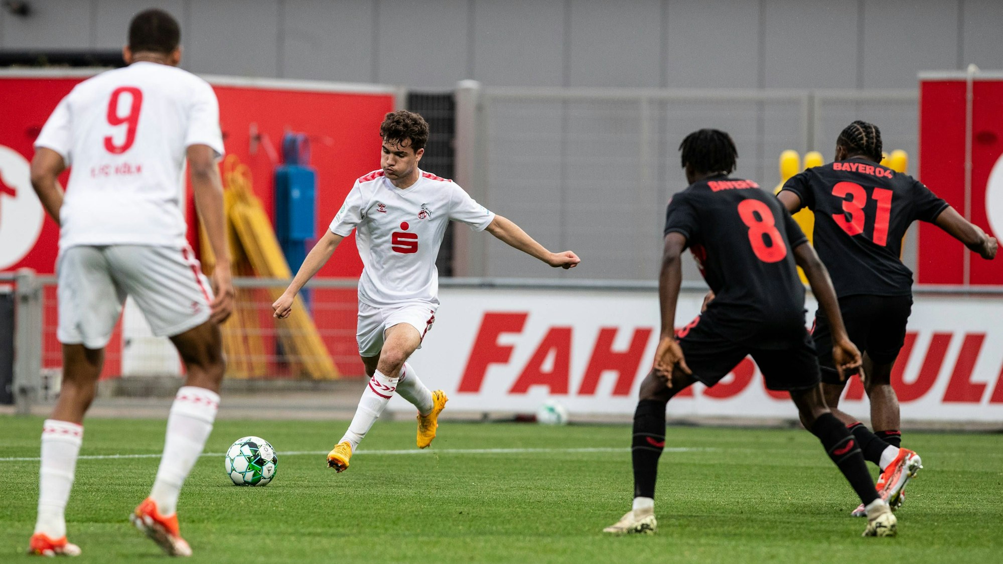 FVM-Pokal Finale A-Junioren 2024: Bayer 04 Leverkusen - 1.FC Köln 15.05.2024 Etienne Borie 1.FC Köln U19, 7 FVM-Pokal Finale A-Junioren 2024: Bayer 04 Leverkusen - 1.FC Köln Rasenplatz am Ulrich-Haberland-Stadion, Leverkusen 15.05.2024 *** FVM Cup Final A Juniors 2024 Bayer 04 Leverkusen 1 FC Köln 15 05 2024 Etienne Borie 1 FC Köln U19, 7 FVM Cup Final A Juniors 2024 Bayer 04 Leverkusen 1 FC Köln Pitch at Ulrich Haberland Stadium, Leverkusen 15 05 2024 Copyright: xBEAUTIFULxSPORTS/Buriakovx