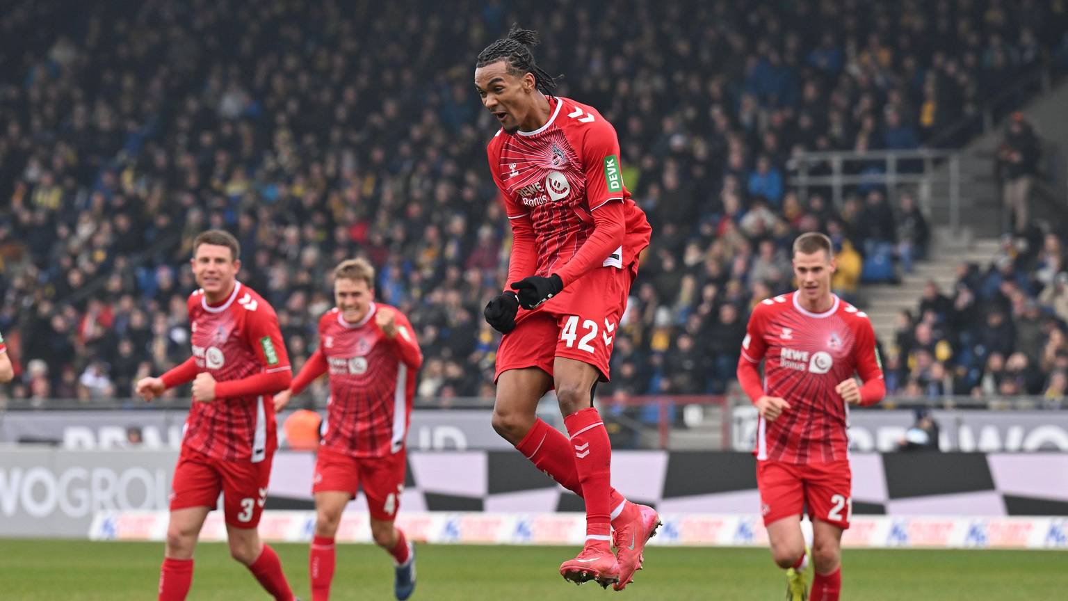 Der Siegtreffer: FC-Stürmer Damion Downs feiert sein Tor zum 1:2.