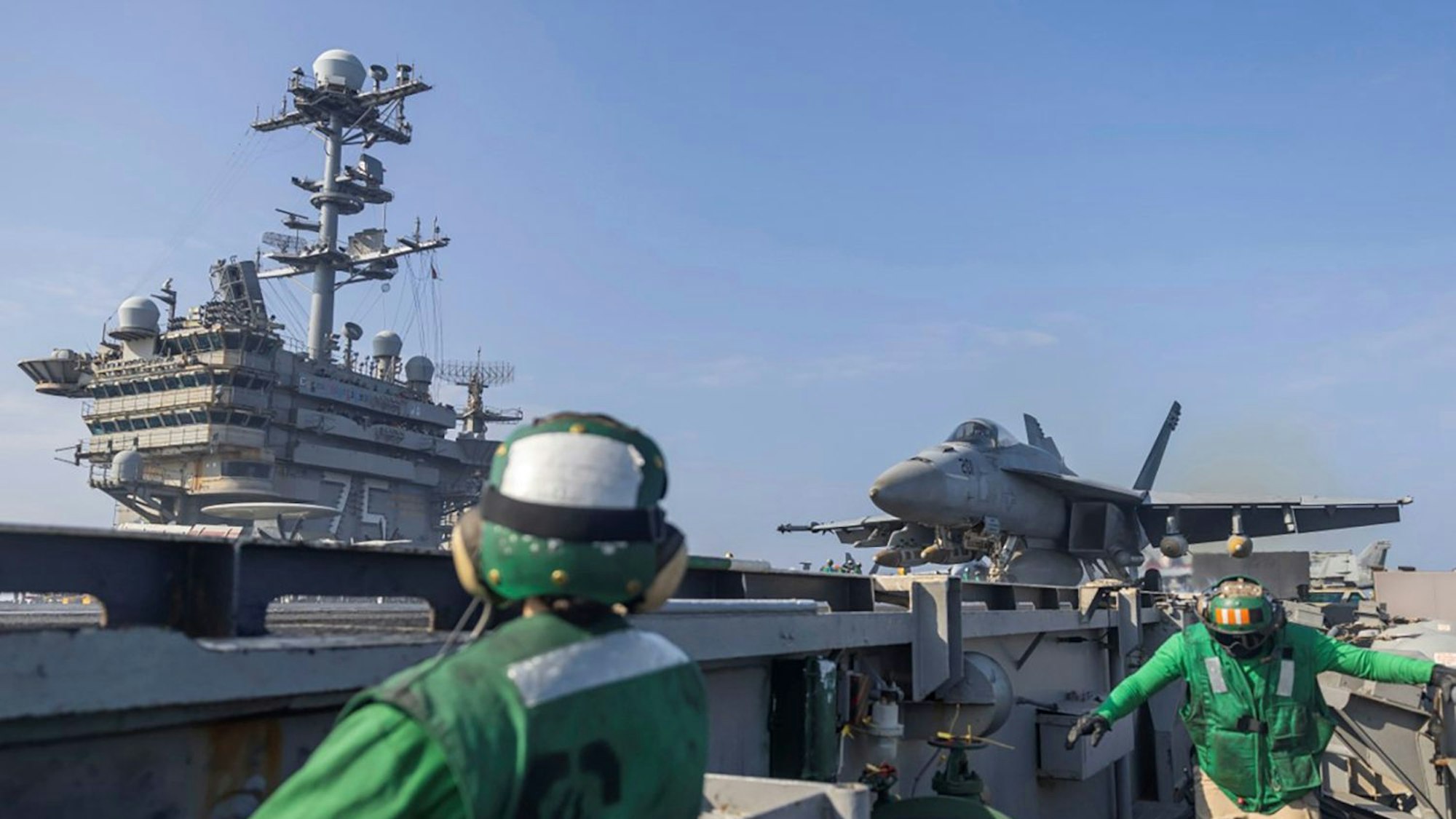 Auf diesem vom U.S. Africa Command zur Verfügung gestellten Foto führt das US-Militär koordinierte Luftangriffe gegen Aktivisten des Islamischen Staates (IS) in Somalia durch.