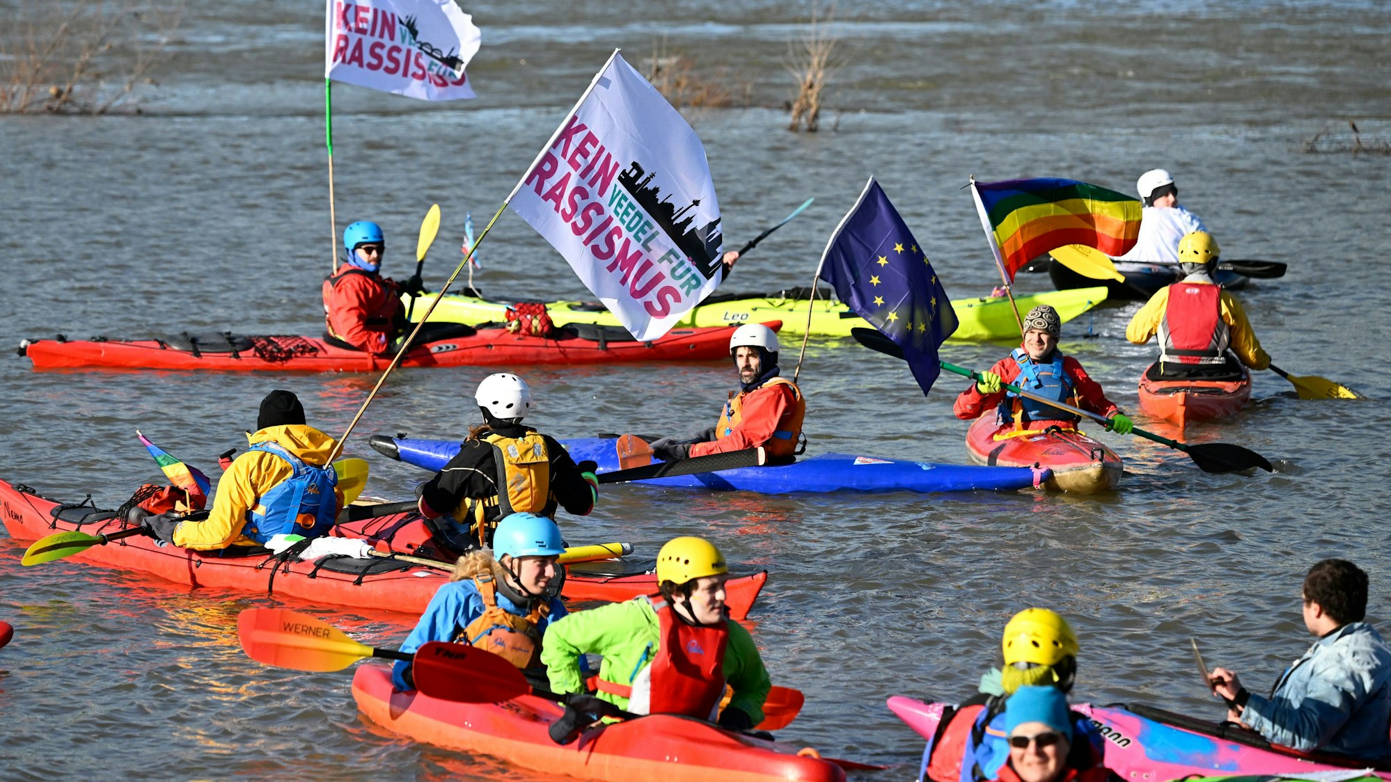 Buntes Bild, klare Botschaft: Kein Rassismus!