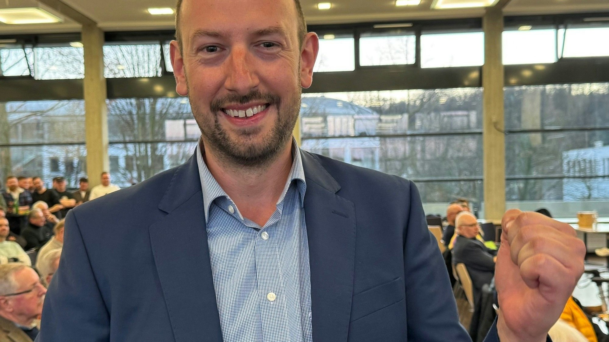 Sieger Christian Mandt ballt die Faust.