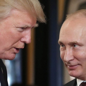 Donald Trump im Gespräch mit Wladimir Putin bei einem Treffen im Jahr 2017.