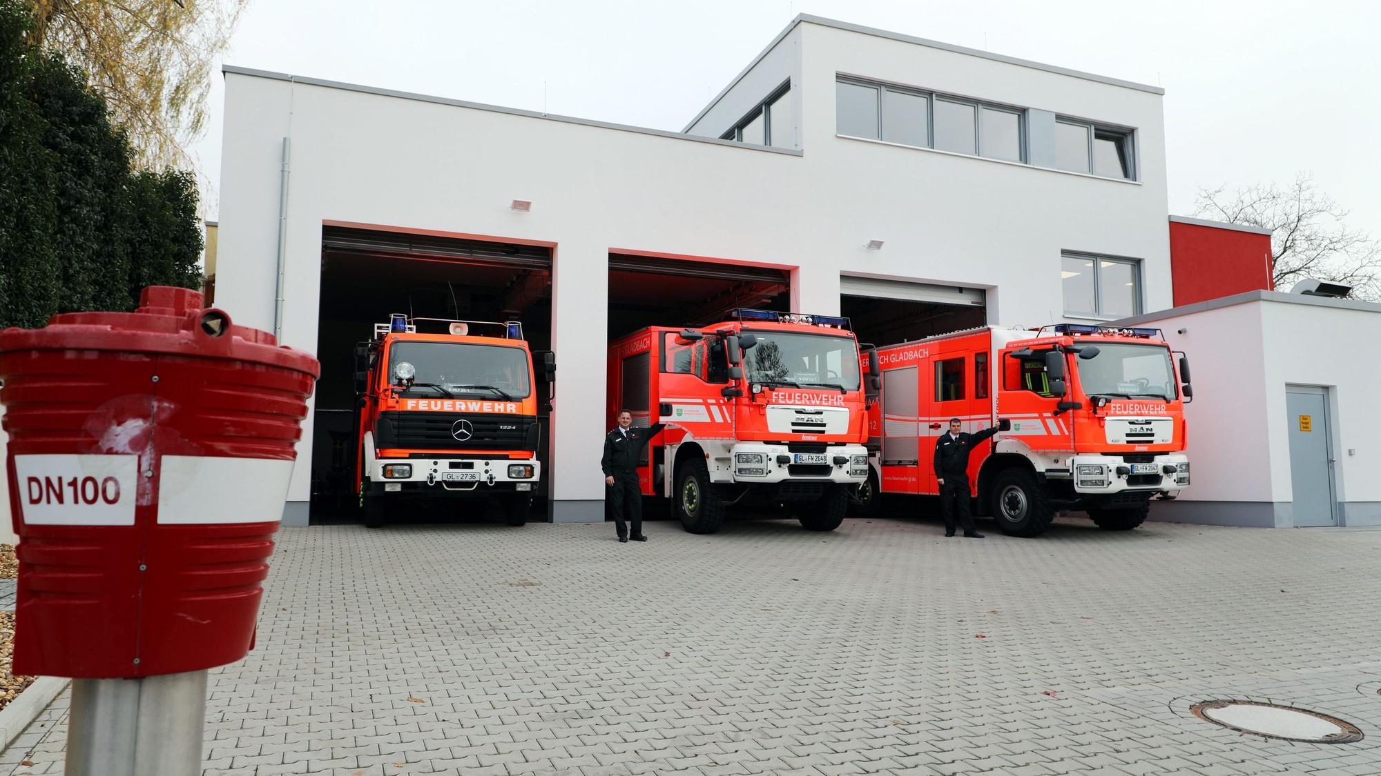 Das Foto zeigt das Feuerwehrhaus in Herkenrath