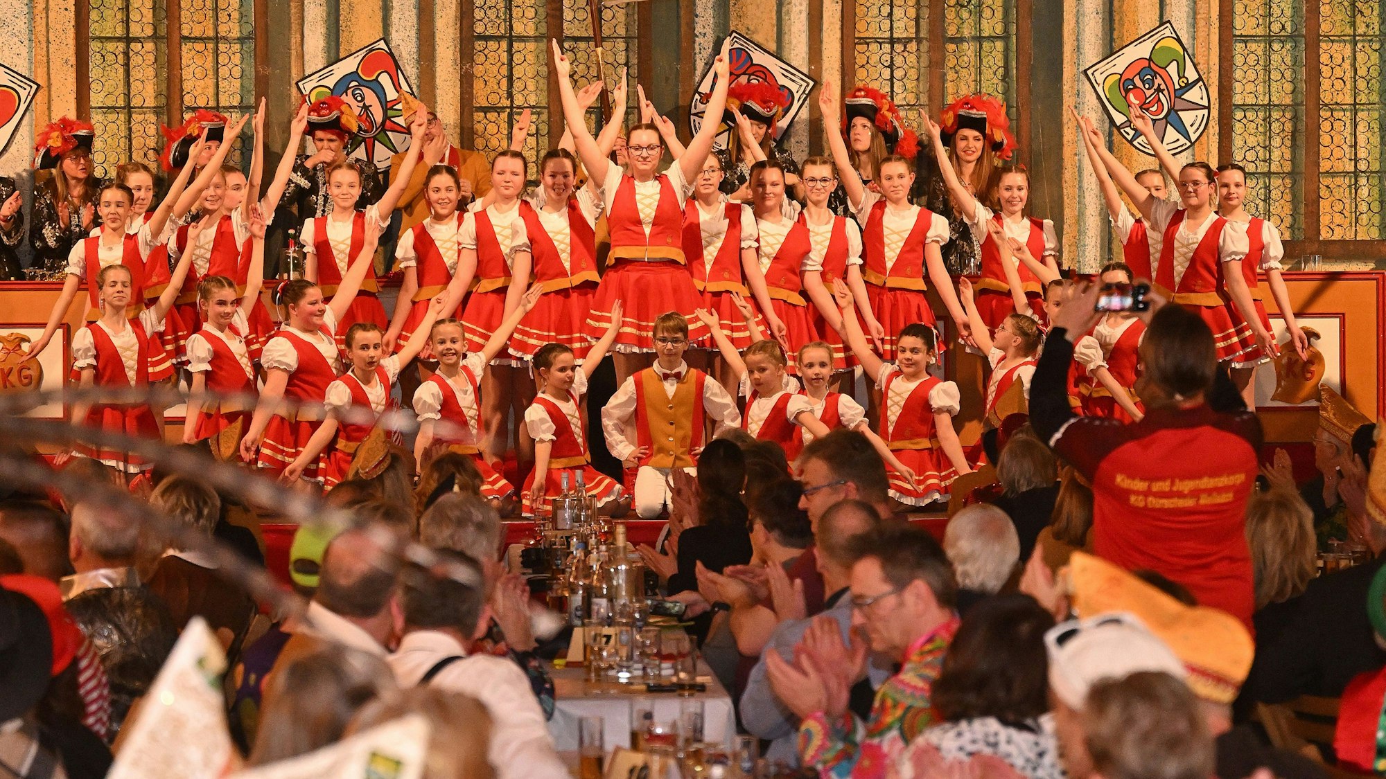 Das Foto zeigt die Tanzgruppe Mellsäckchen