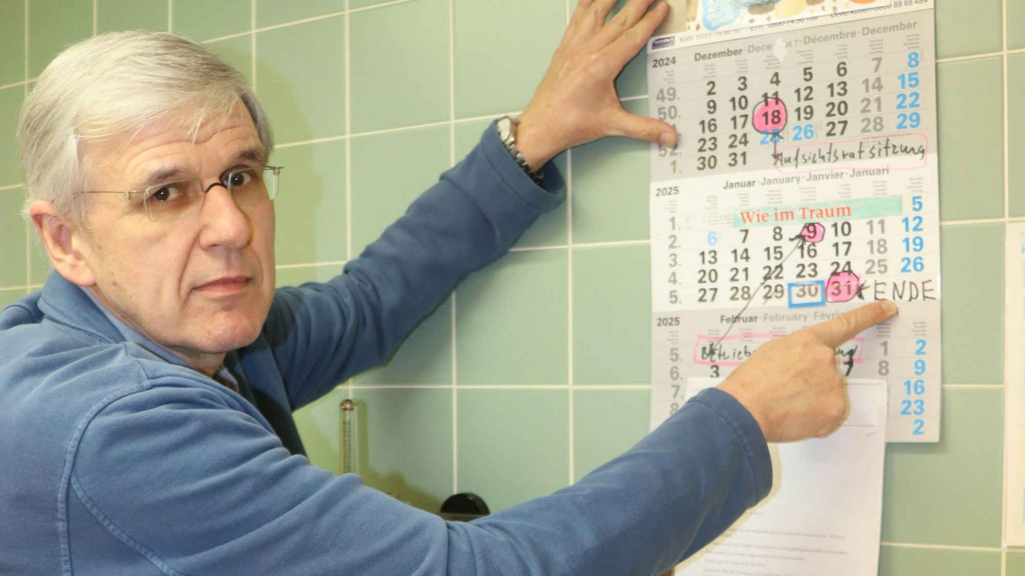 Auf einem Kalender hat Chefarzt Dr. Andreas Kramer die letzten Tage dokumentiert.