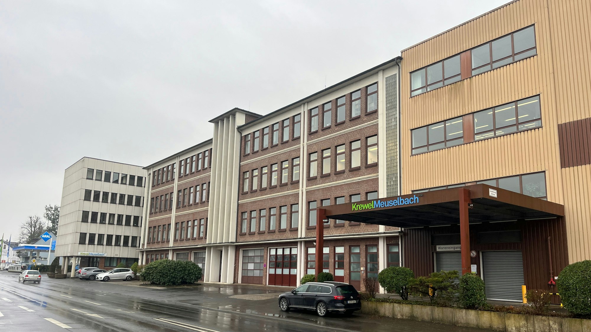 Krewel-Meuselbach in Eitorf wird schließen, noch arbeiten die Menschen dort.