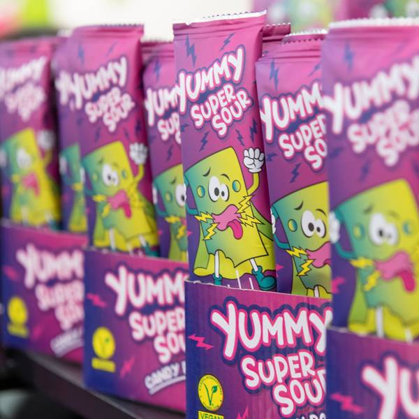 "Yummy"! Das Esspapier einer niederländischen Firma lässt die Herzen der Fans von süß-sauren Gaumenfreuden höher schlagen.