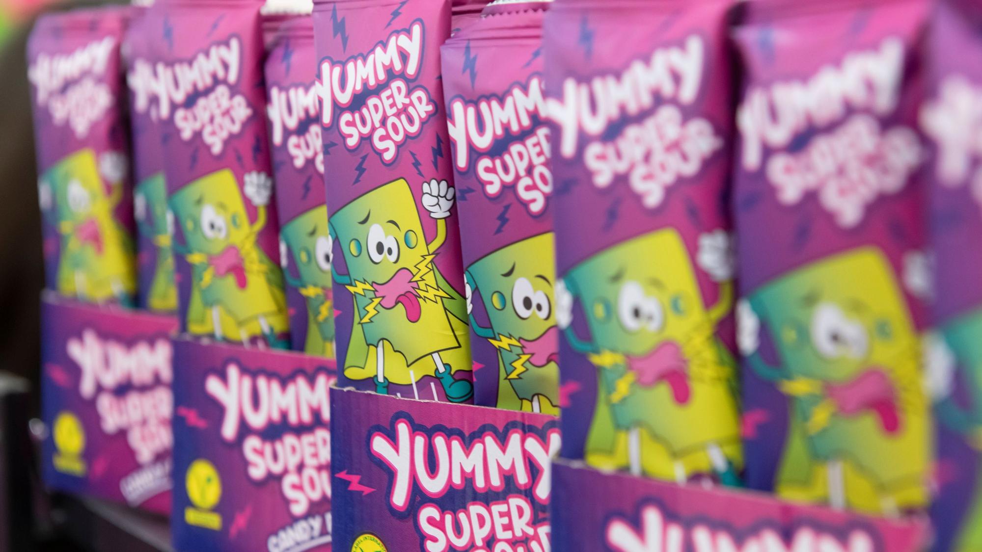 "Yummy"! Das Esspapier einer niederländischen Firma lässt die Herzen der Fans von süß-sauren Gaumenfreuden höher schlagen.