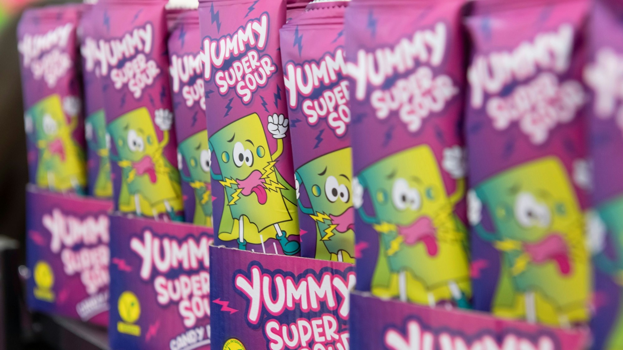 "Yummy"! Das Esspapier einer niederländischen Firma lässt die Herzen der Fans von süß-sauren Gaumenfreuden höher schlagen.