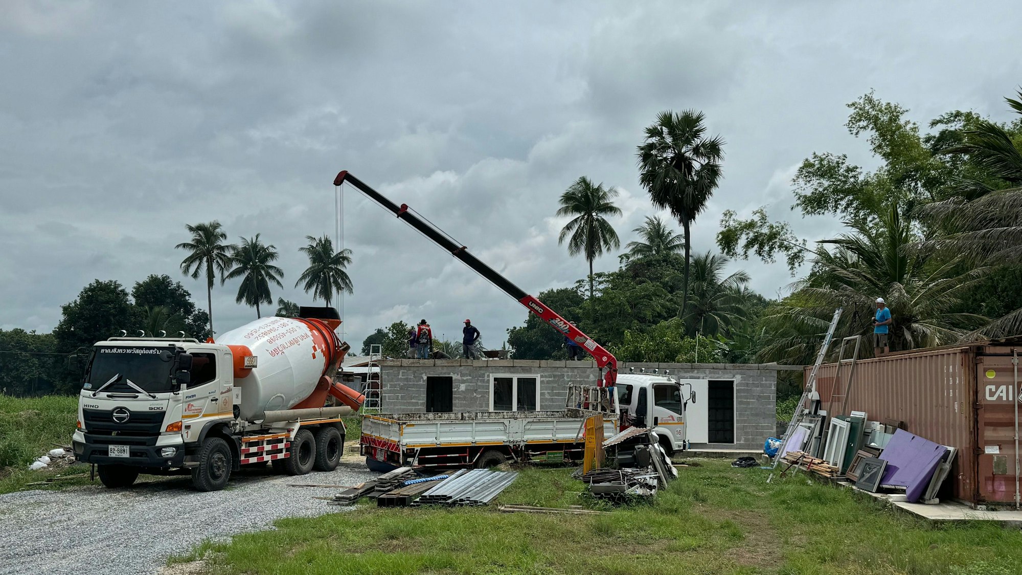 In Phitsanulok, fast 400 Kilometer von Bangkok entfernt, baut Peter Koch aus Waldbröl-Altehufen derzeit eine Ferienanlage. Und bald auch eine Bowlinghalle.