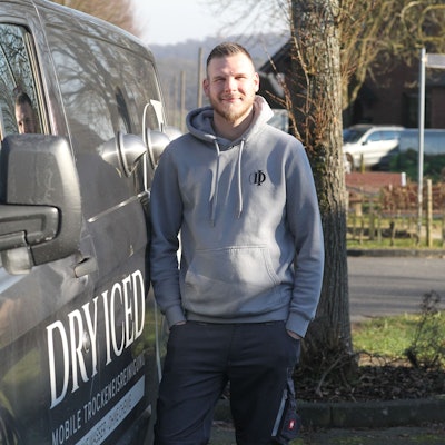 Sven Jagusch aus Neunkirchen-Seelscheid Schöneshof hat das Start-up Unternehmen „Dry Iced“ gegründet.