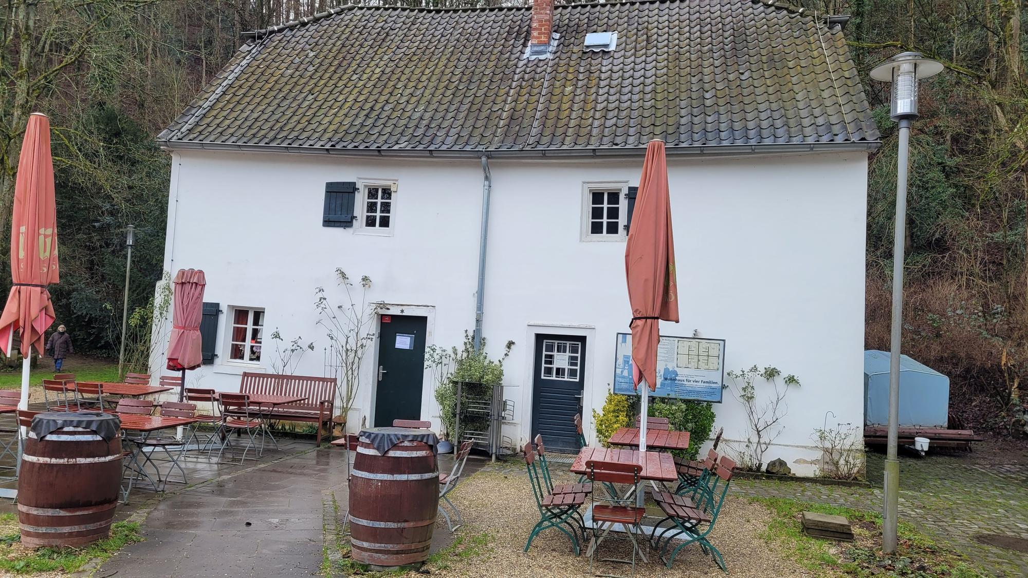 Das Foto zeigt das Museumscafé Alte Dombach