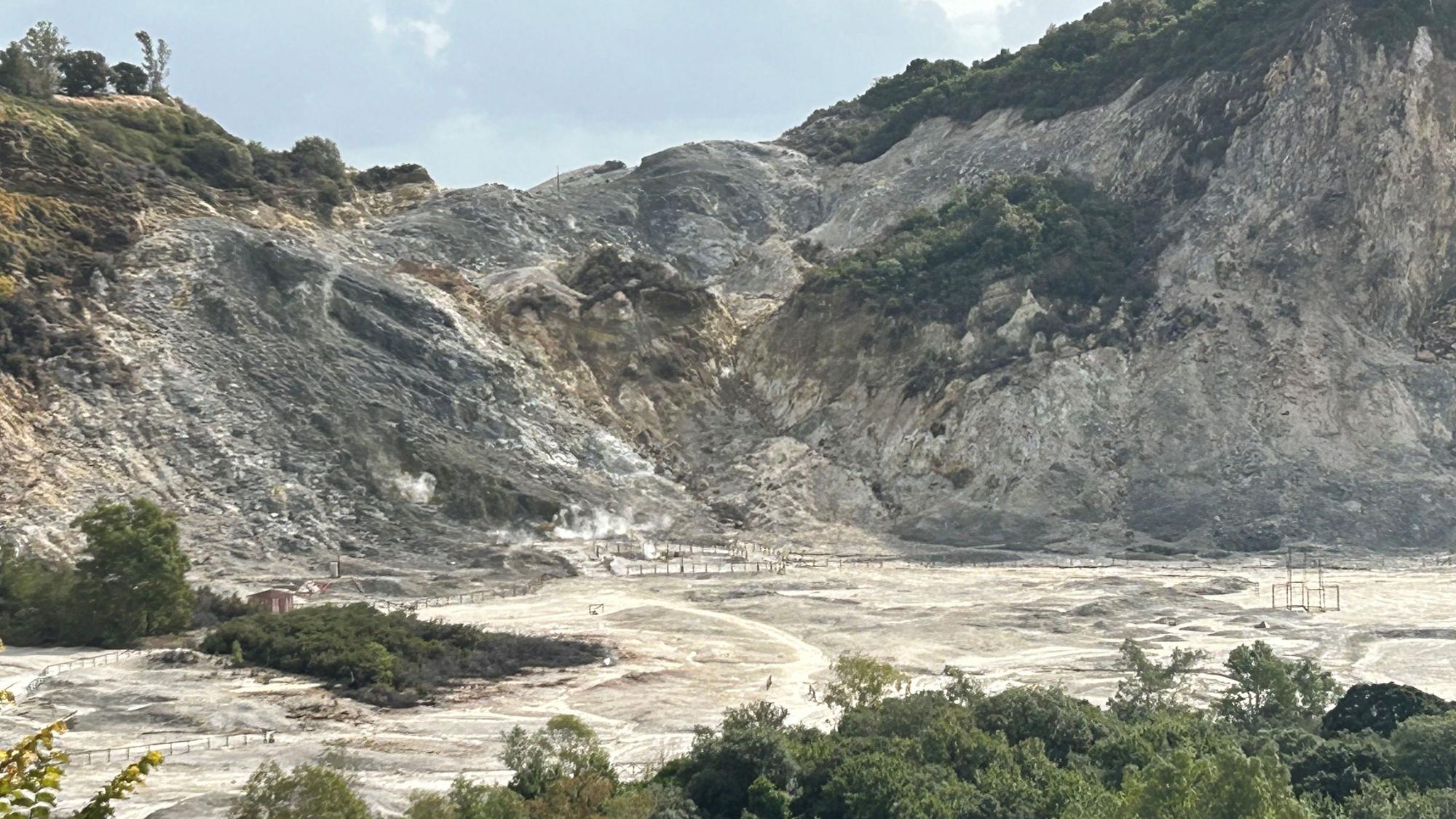 Das Vulkanfeld Solfatara in der Kleinstadt Pozzuoli im Westen der italienischen Millionenmetropole Neapel.