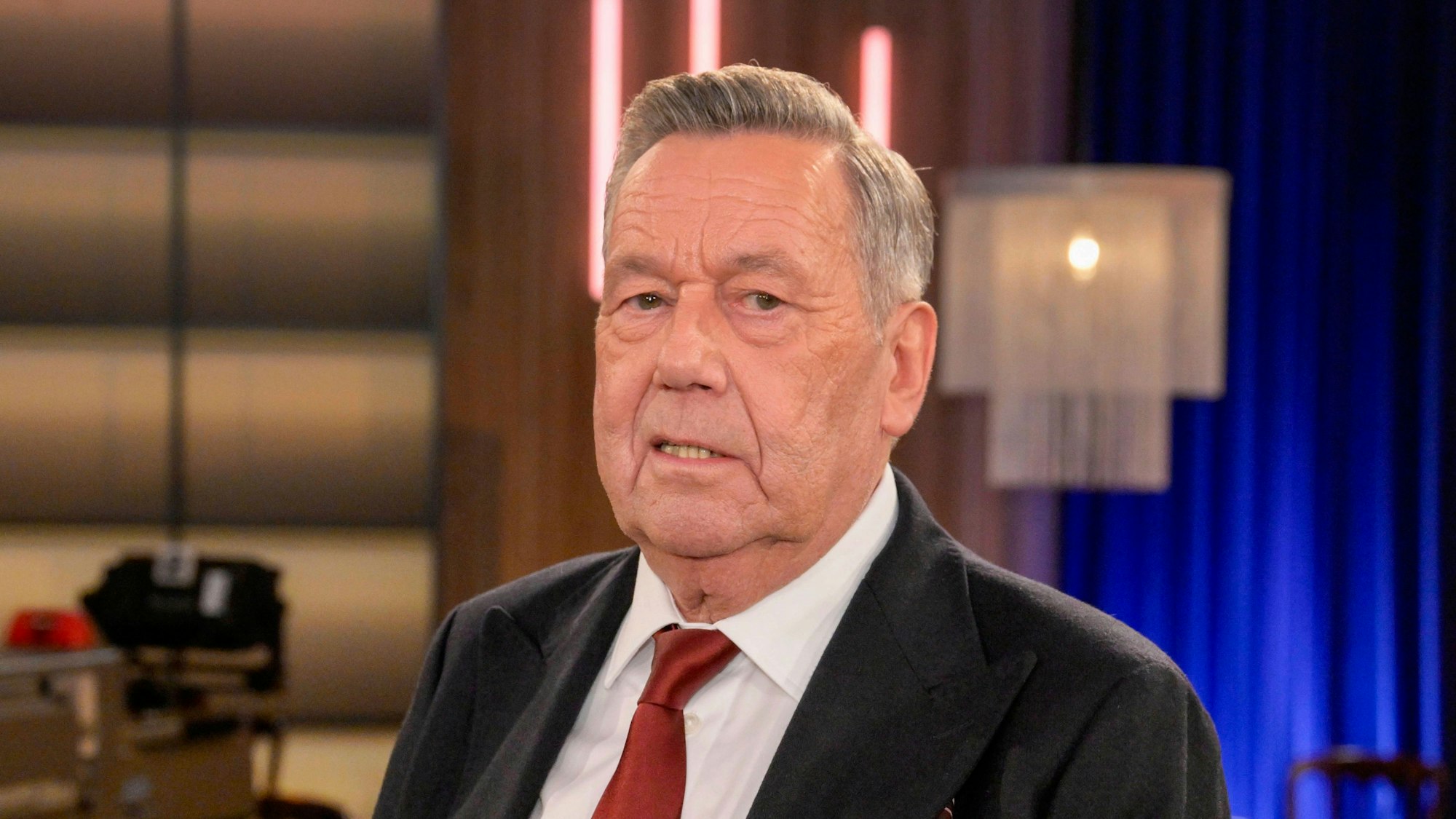 Schlagersänger Roland Kaiser als Gast im „Kölner Treff“.
